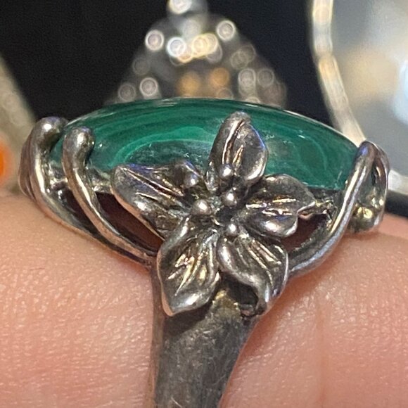 Ring Size 7.5 Green Malachite Sterling Silver 925 Women Semi-Precious Stone - Picture 5 of 11